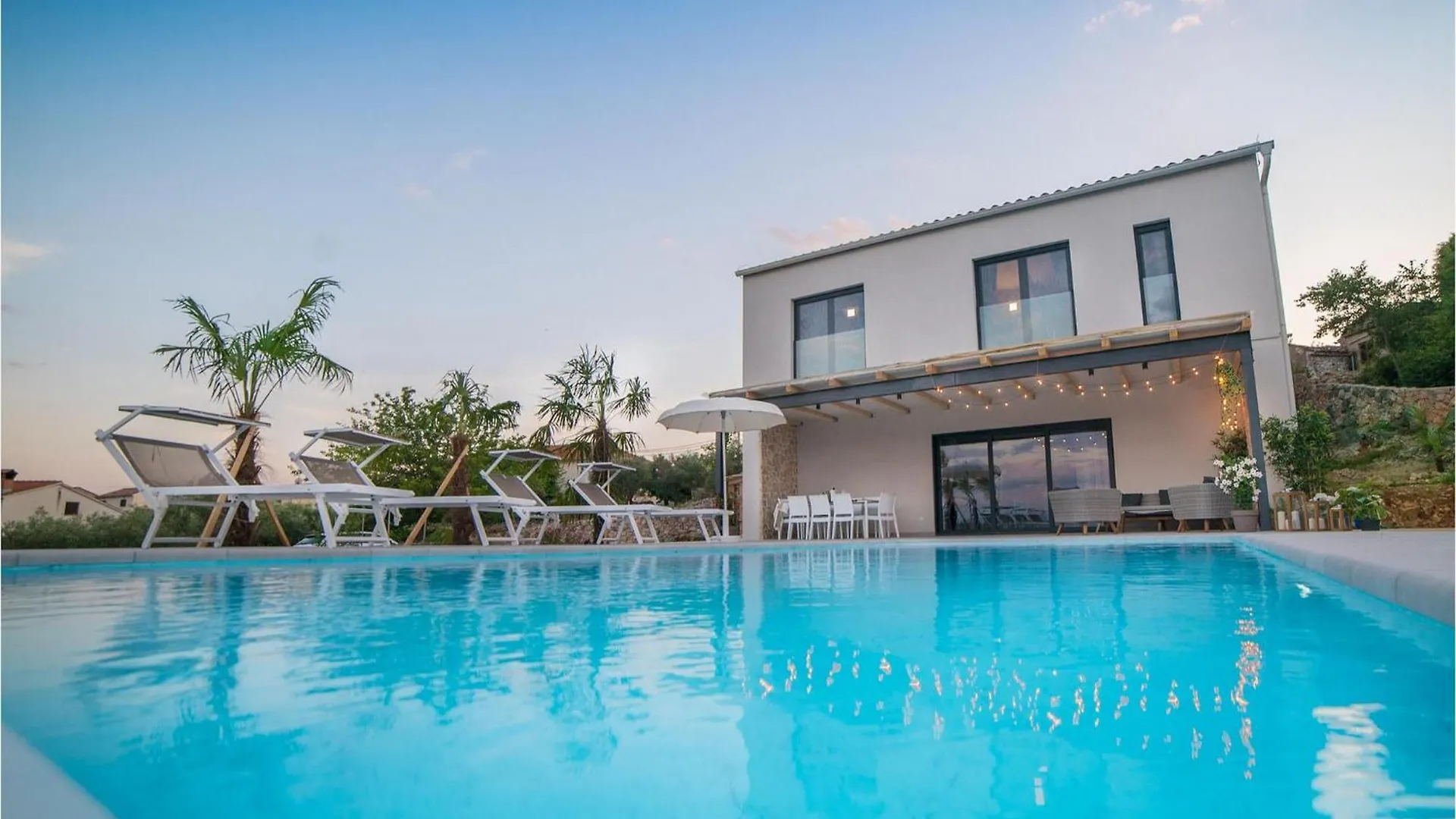 Villa Castello Suzan 0*,  Croatia